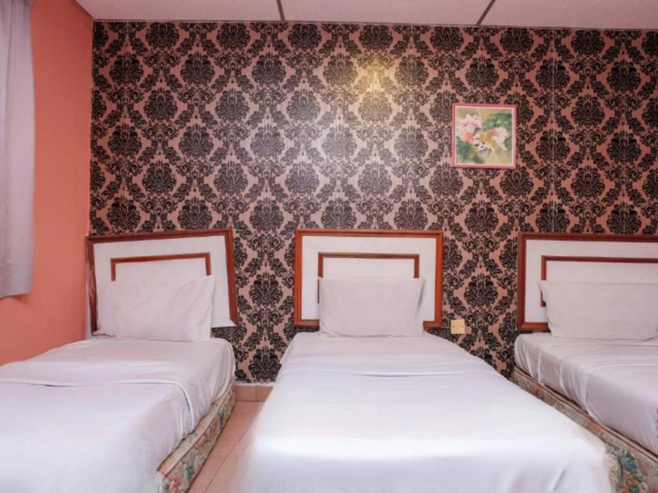 Hotel Tiara Chukai المظهر الخارجي الصورة